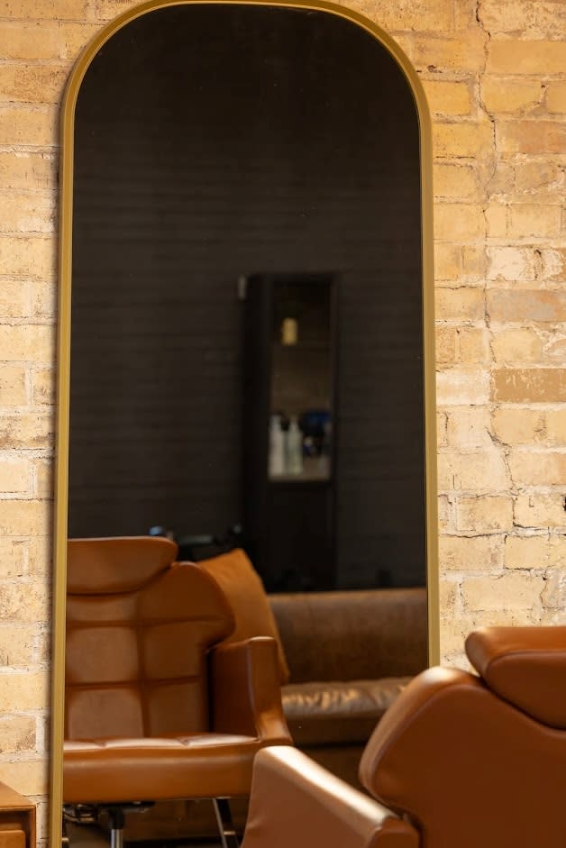 A Salon Design To Welcome All