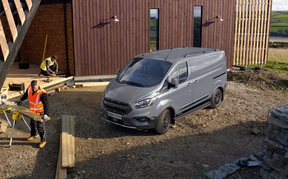 Commercial Vehicle Leasing Rises in UK but Fleet Managers Need to Prioritize Safety