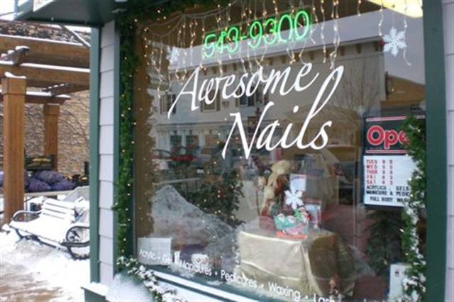 Deck the Salon Halls: A Holiday Decor Gallery