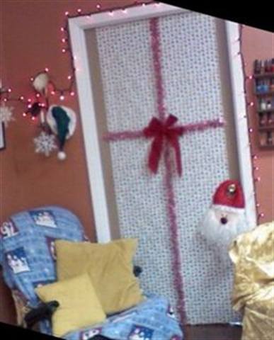 Deck the Salon Halls: A Holiday Decor Gallery