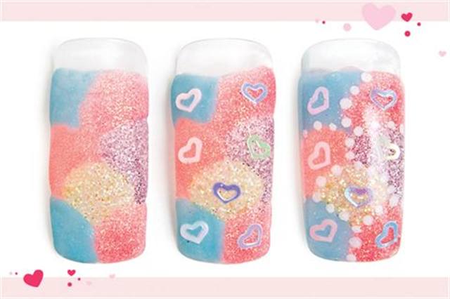 Valentine’s Nail Art in the Blink of an Eye