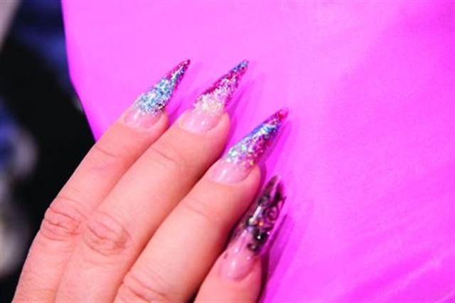 What nails did you wear at the show?