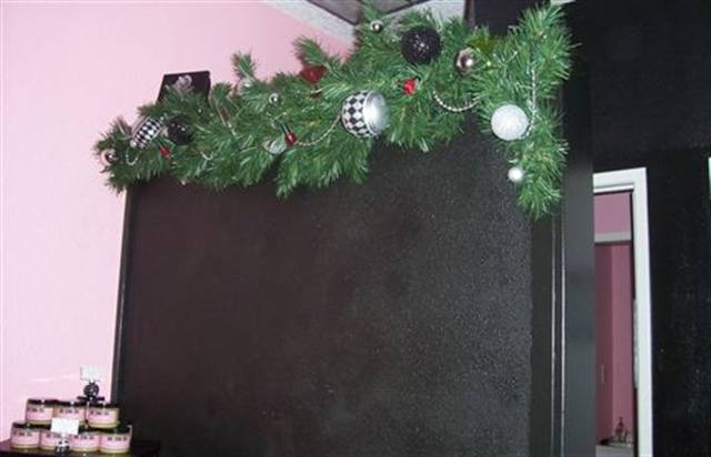 Deck the Salon Halls: A Holiday Decor Gallery