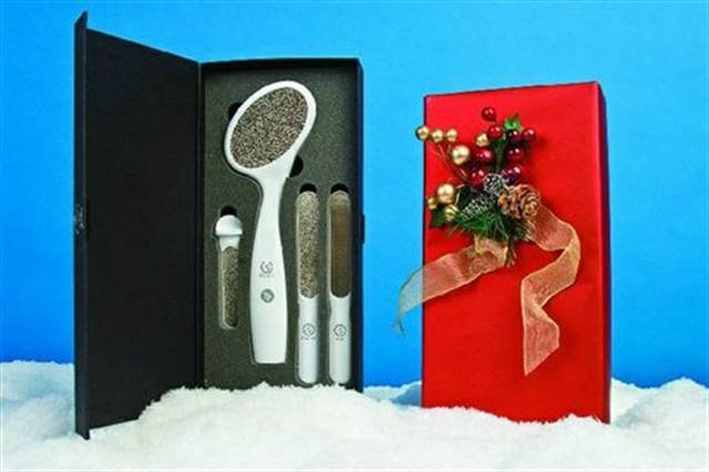 Here Come the Holidays - Gift Ideas and Giveaways for the 2008 Season