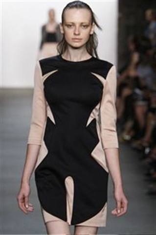 Spring 2010 Nail Trends from Fashion Week