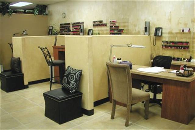 How did you choose your salon's color palette?