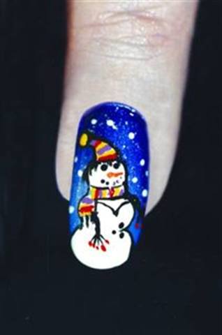 Our Favorite Reader Nail Art for the Winter Holidays