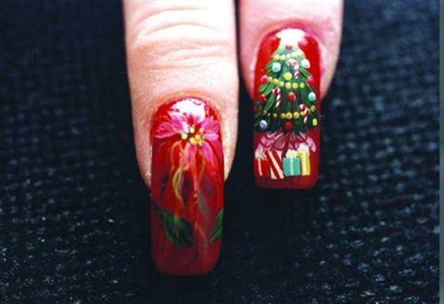 Our Favorite Reader Nail Art for the Winter Holidays