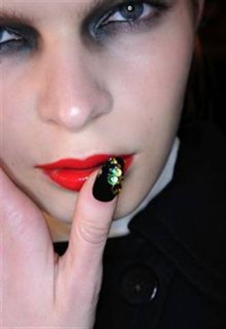 Fall 2010 Nail Trends from Fashion Week