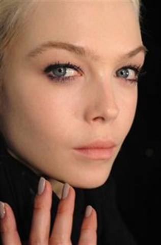 Fall 2010 Nail Trends from Fashion Week