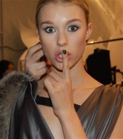 Fall 2010 Nail Trends from Fashion Week