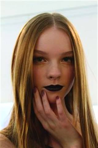 Fall 2010 Nail Trends from Fashion Week