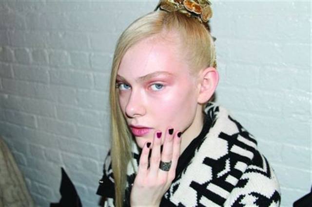 Fall 2010 Nail Trends from Fashion Week