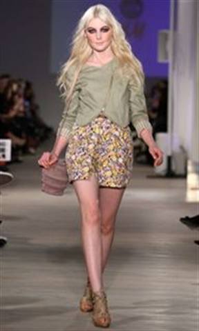 Fall 2010 Nail Trends from Fashion Week
