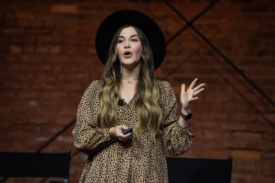 SLIDESHOW: MODERN SALON Independent Boot Camp