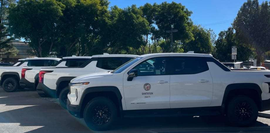 City of Los Angeles Unveils All-Electric Chevrolet Silverado Fleet