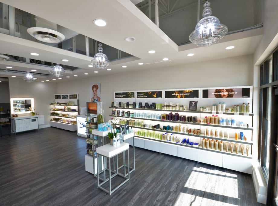Salon Tour: Pyure Aventura