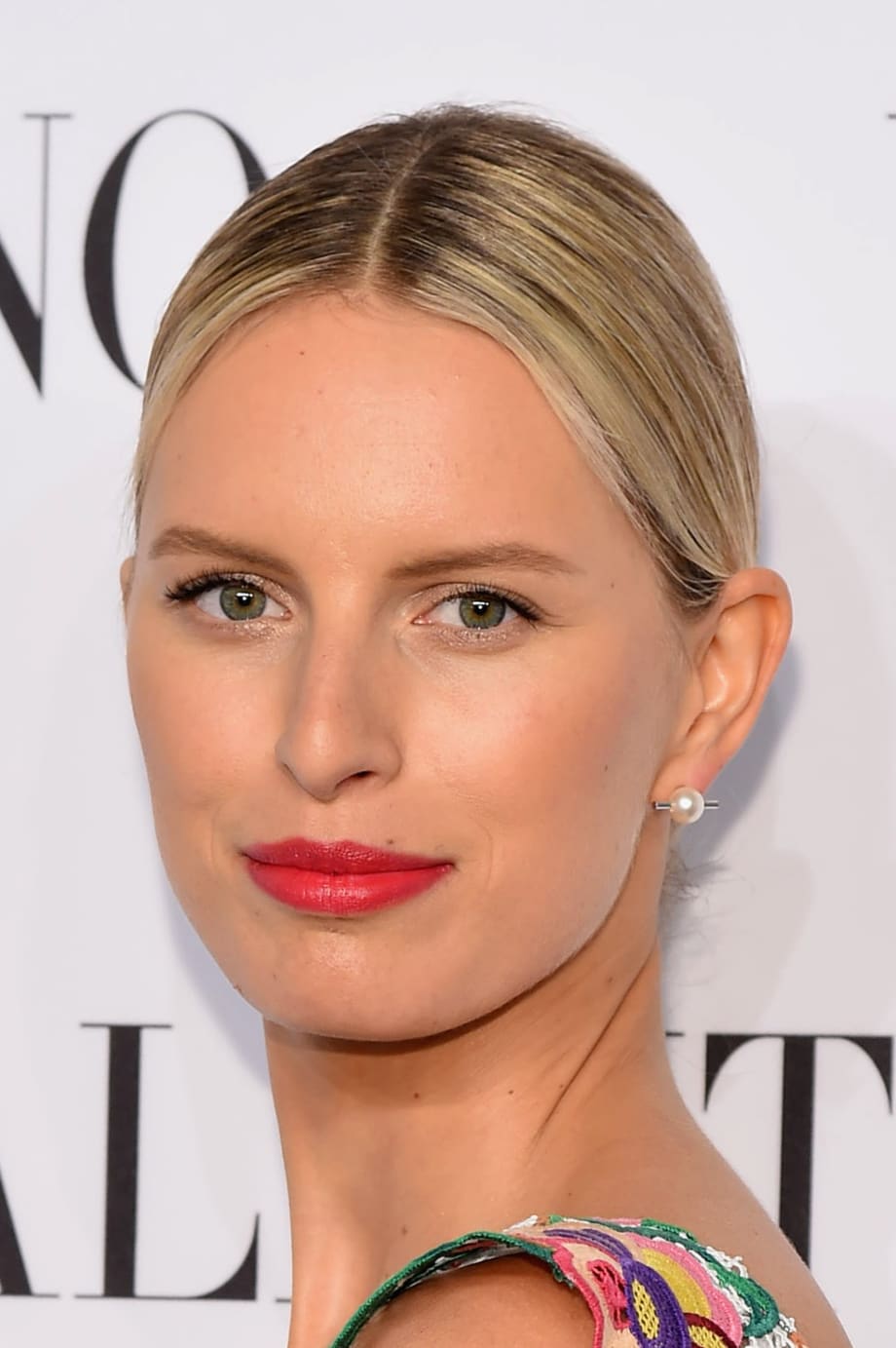 How-To: Karolina Kurkova's Sleek Low Bun