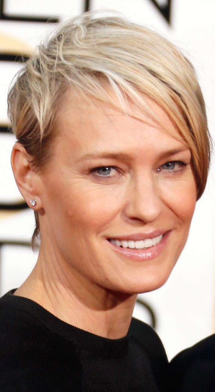 2015 Golden Globes How-To: Robin Wright's Strong, Sexy Style