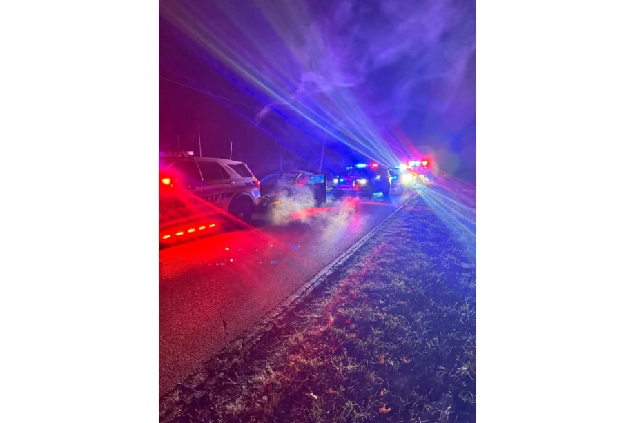 Illinois Deputies Stop Runaway Vehicle, Rescue Pregnant Driver