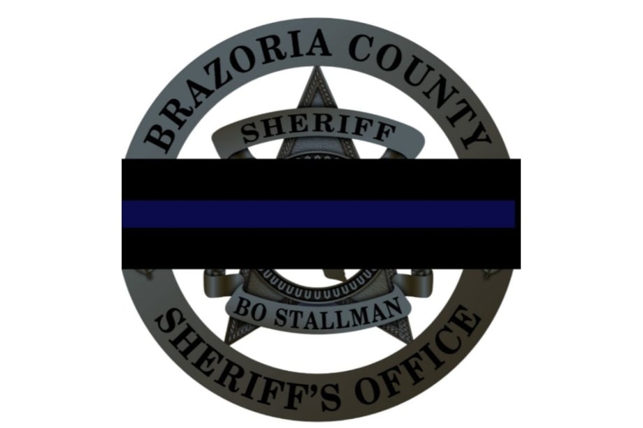 Deputy Killed in Houston Shooting, Suspect at Large