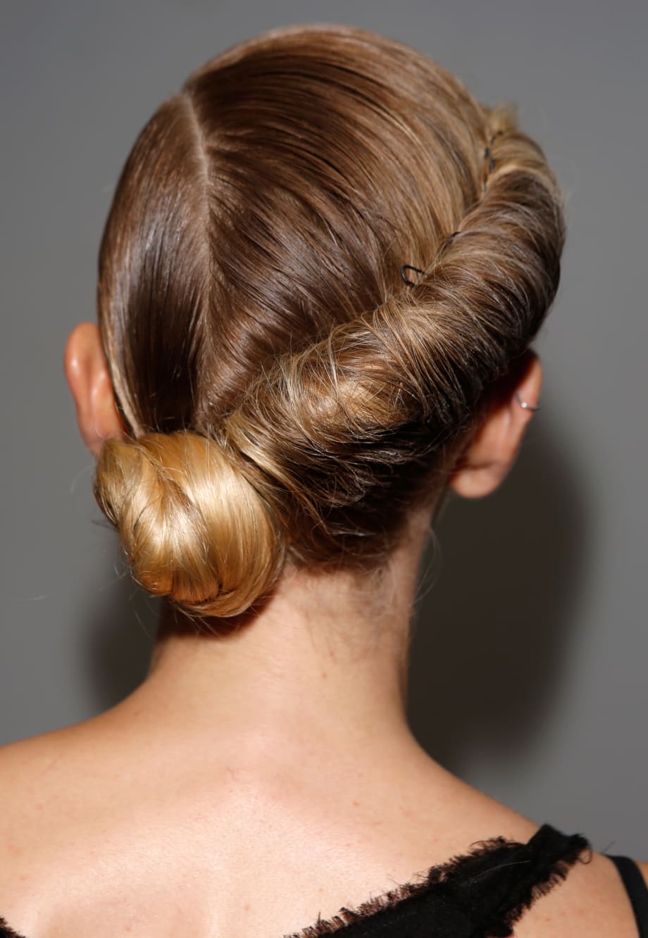NYFW How-To: Sculptural Chignon at Bibhu Mohapatra