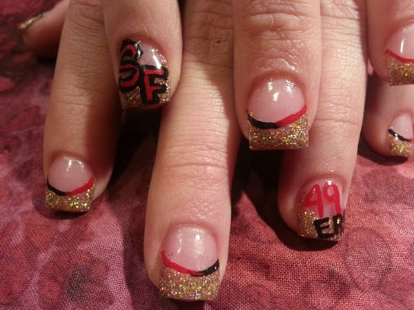 Fanicure: Super Bowl-Inspired Nails