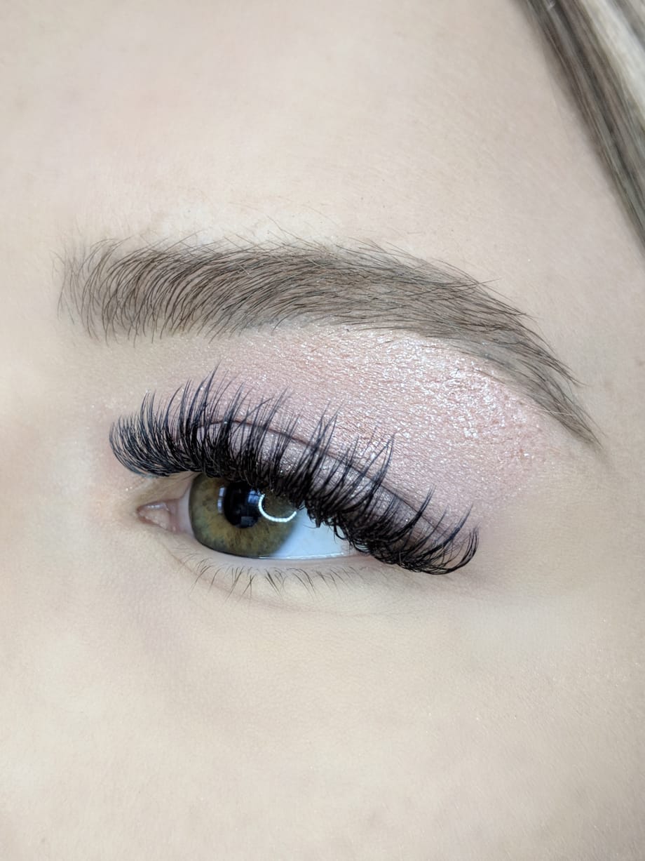 HOW-TO: Forbidden Fruit Makeup Look