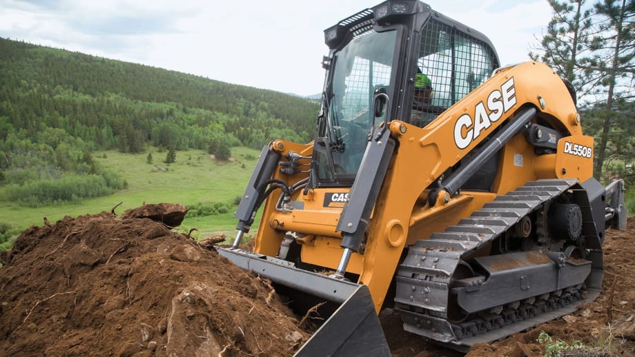 Case Debuts DL550B Compact Dozer Loader