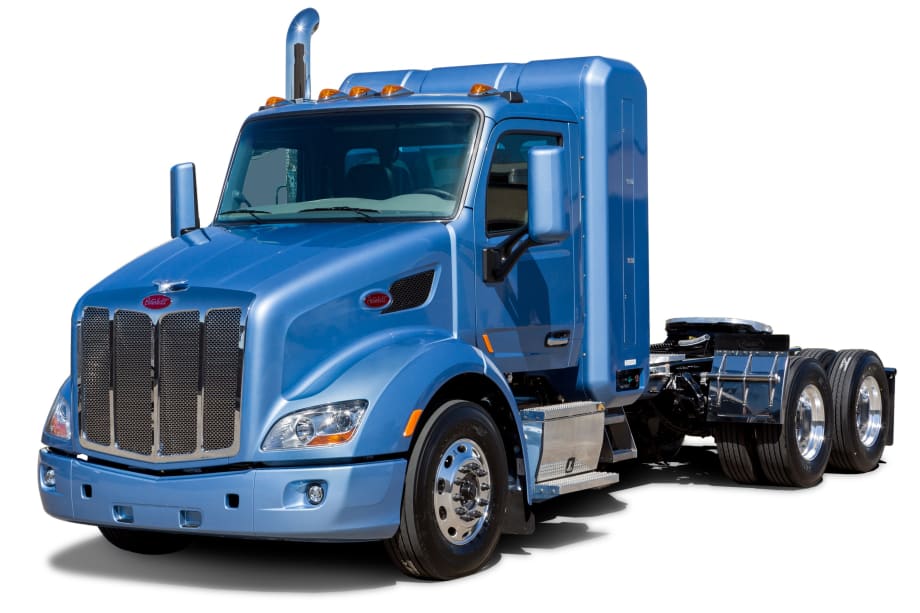 Peterbilt Adds Natural Gas Option to Models 579, 567