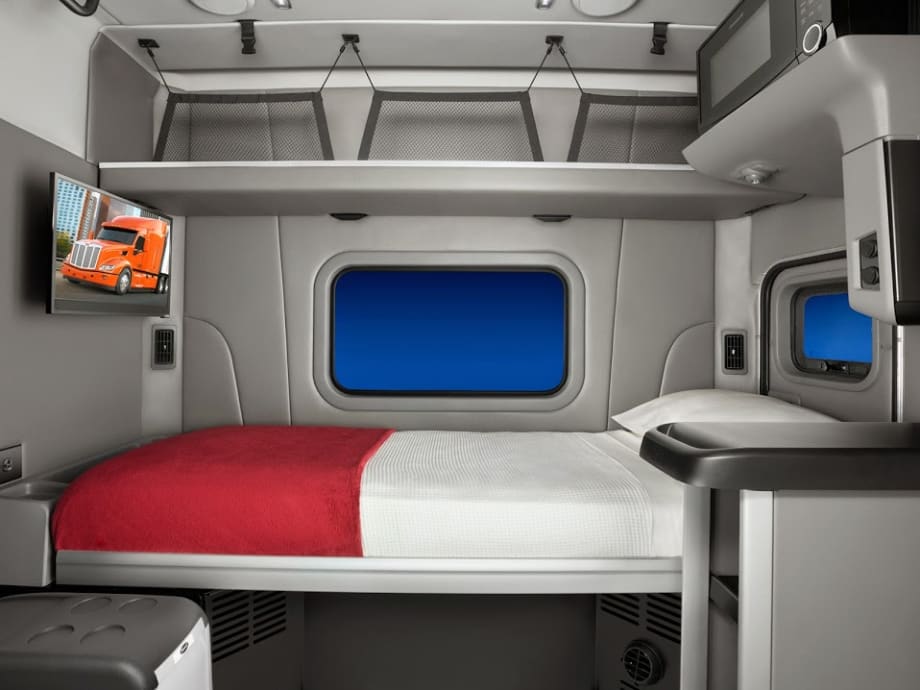 Peterbilt’s 58-inch Sleeper Enters Production