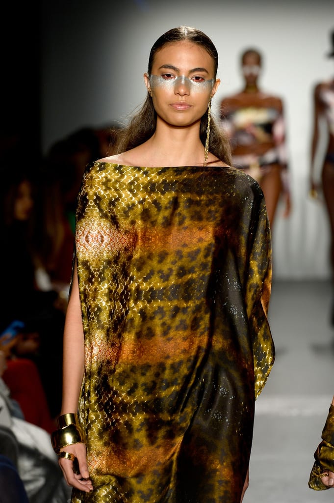 NYFW: Futuristic Hair and Makeup by ECRU New York at Flying Solo SS '19 Show