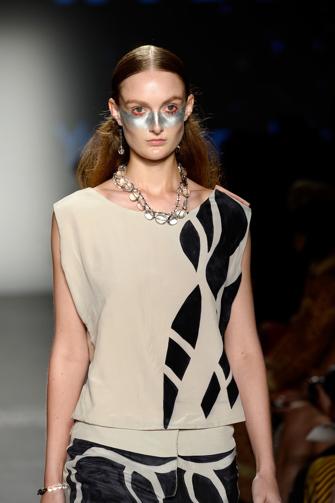 NYFW: Futuristic Hair and Makeup by ECRU New York at Flying Solo SS '19 Show