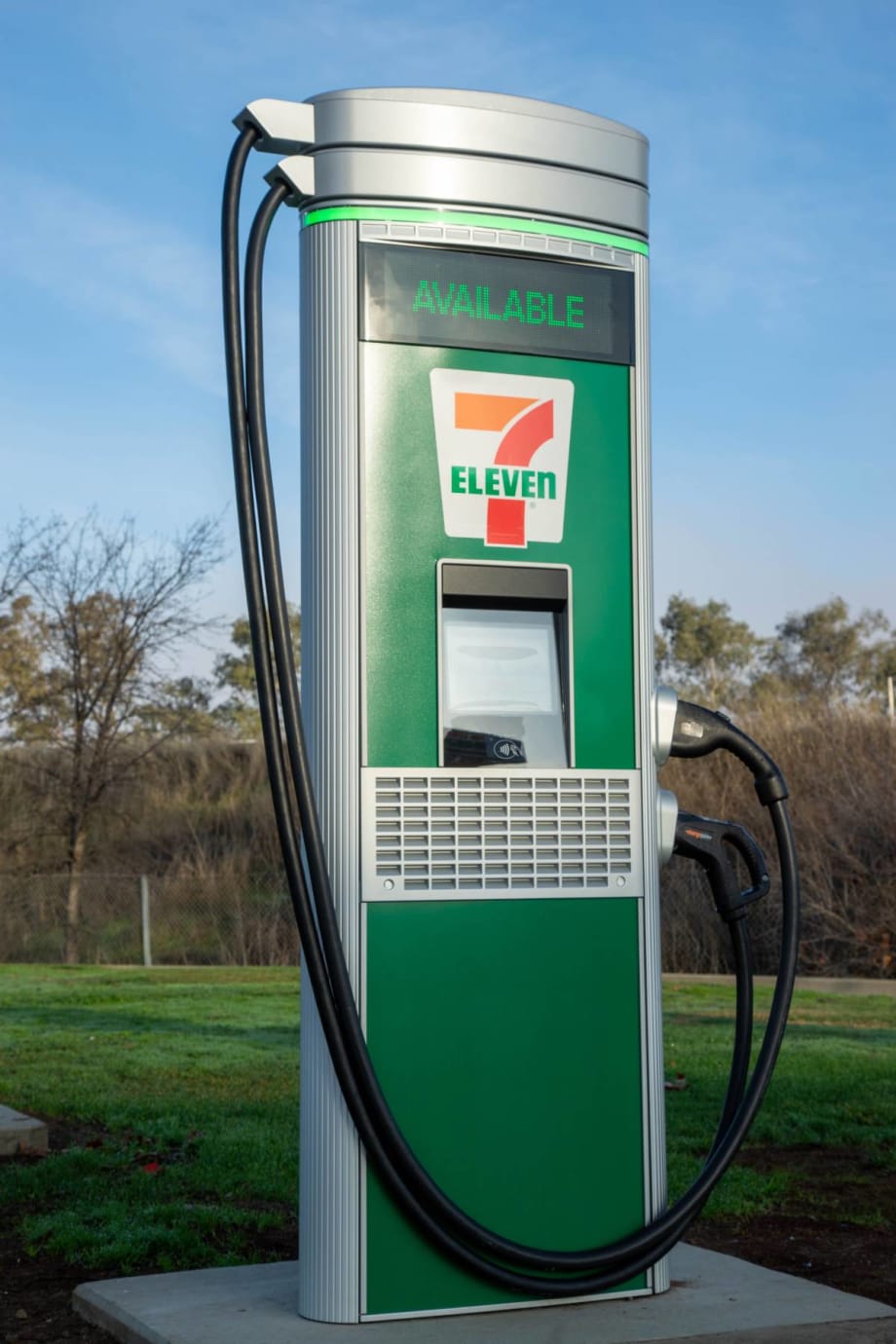 7-Eleven Plans to Install 500 Chargers at Stores