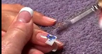 NSI - Flower Power Nail Art