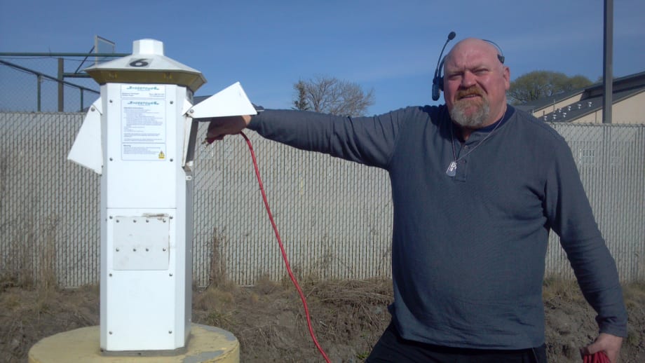 Owner-Operator Seeks Out Truckstop Electrification