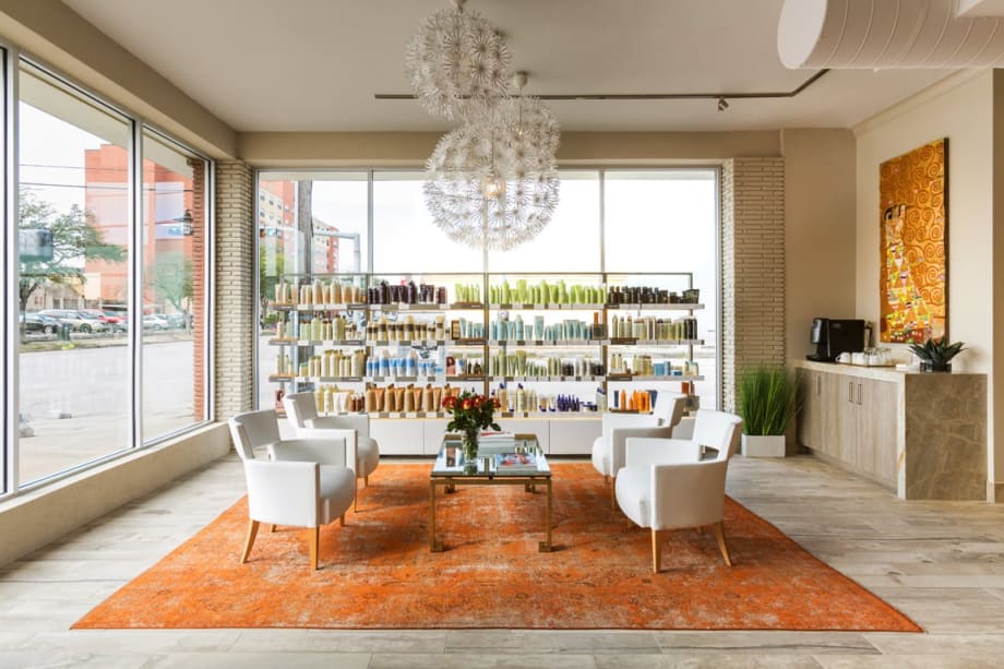Salons of the Year 2017: Vanity Heights Salon
