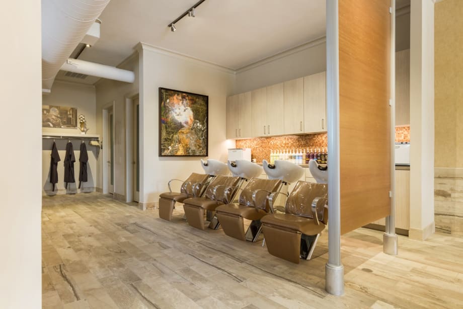Salons of the Year 2017: Vanity Heights Salon