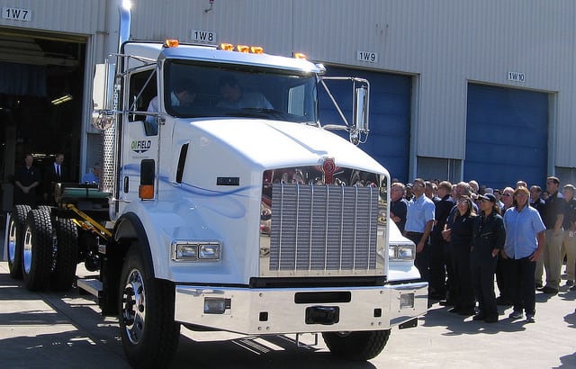 First Kenworth Powered by ISX12 G Natural Gas Engine Delivered