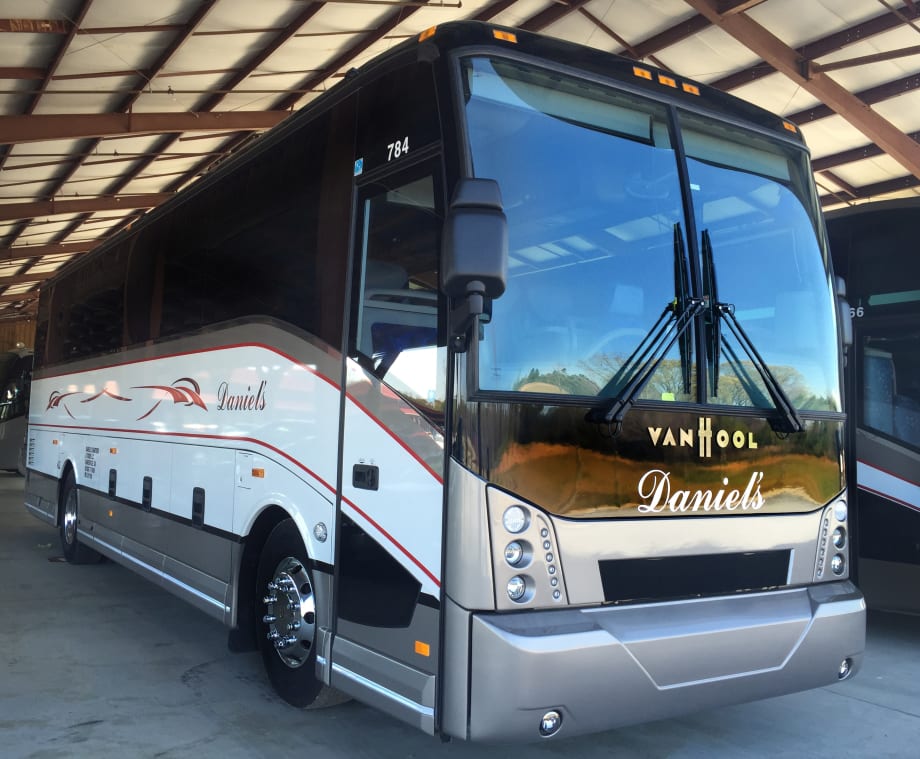ABC delivers Van Hool coaches to Ill., Ga.