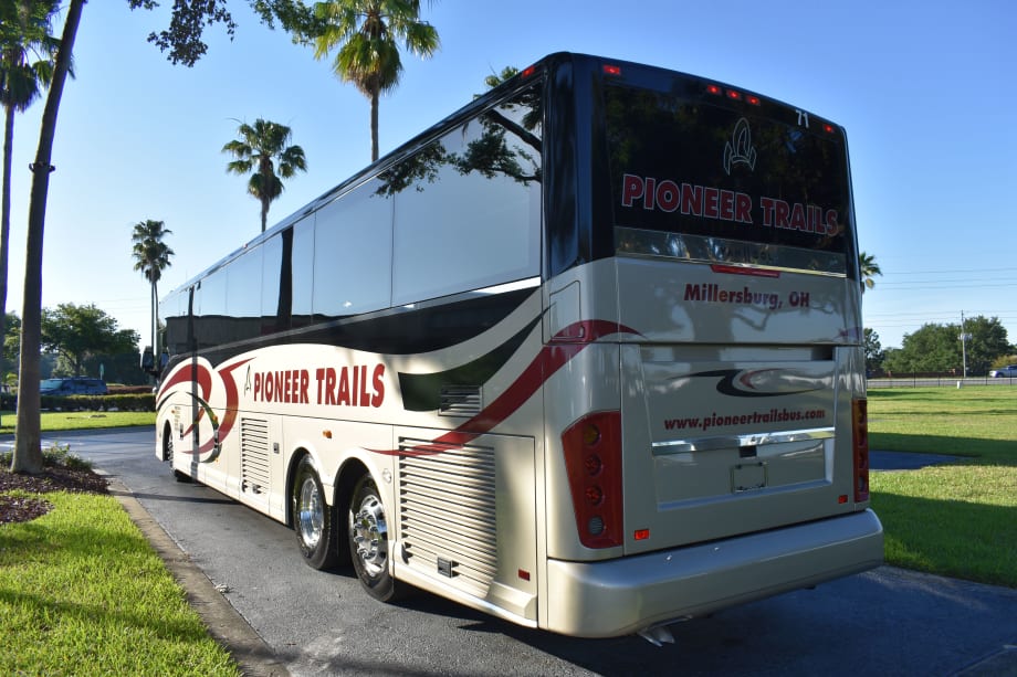 Pioneer Trails adds new Van Hool CX45