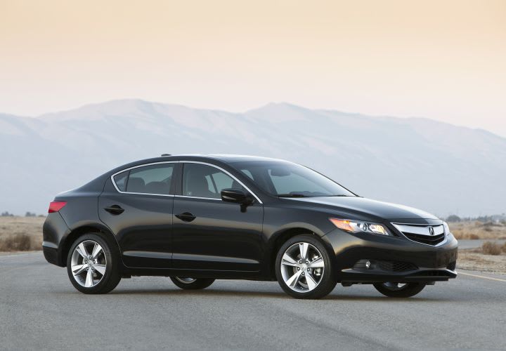Acura Drops ILX Hybrid Sedan for 2015