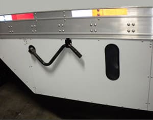 Silver Eagle's Aero Saber Skirt Gets SmartWay Nod