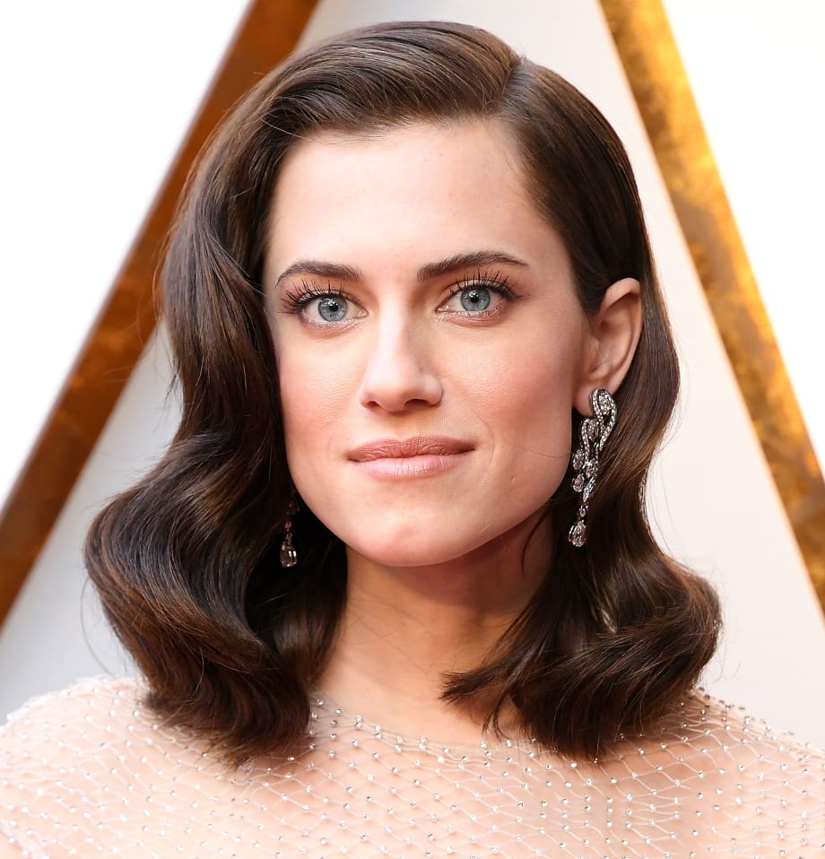 HOW-TO: Allison Williams' 2018 Oscars Red Carpet Look