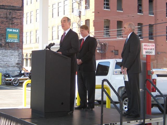 Bill would give $15K rebates for alt-fuel buses