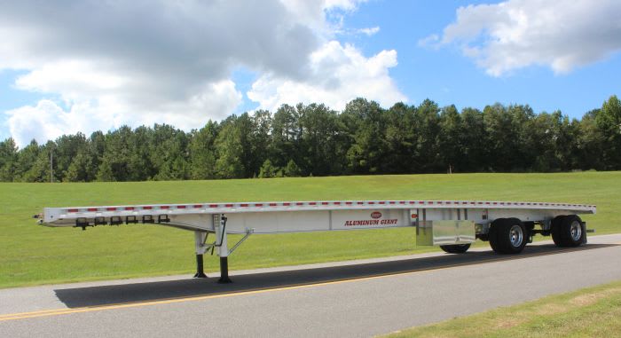 Dorsey Introduces New Aluminum Giant Flatbed Trailer Series