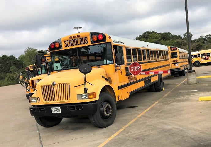 Texas District Pilots Extended Stop Arms on Some Buses