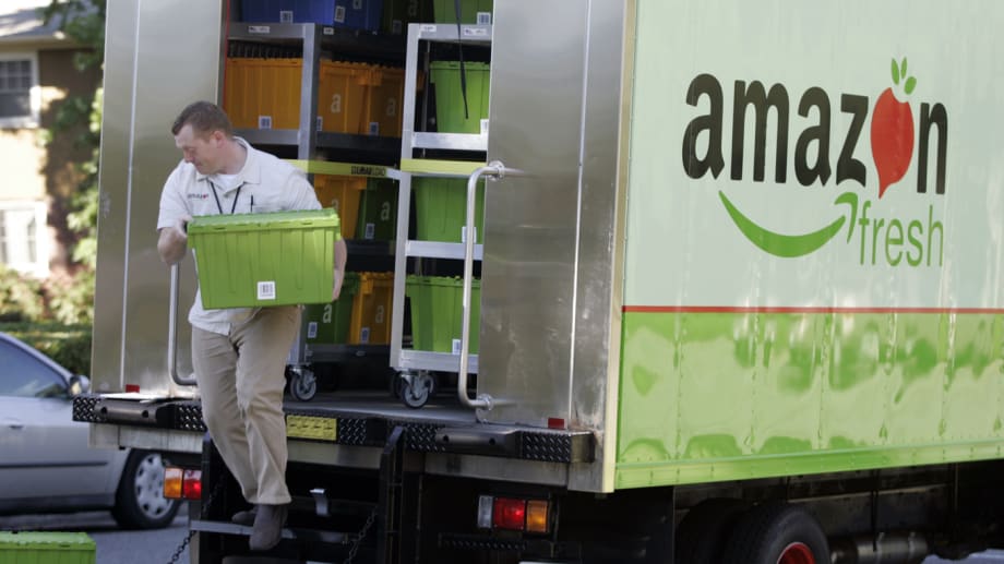 Amazon Moves to Launch Its Own Delivery Fleet