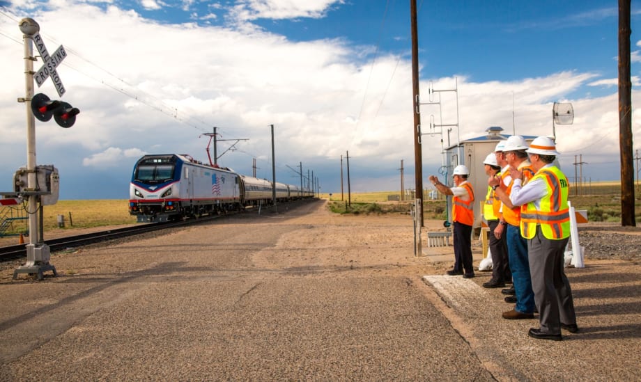 Amtrak, Siemens demo testing of new locomotives