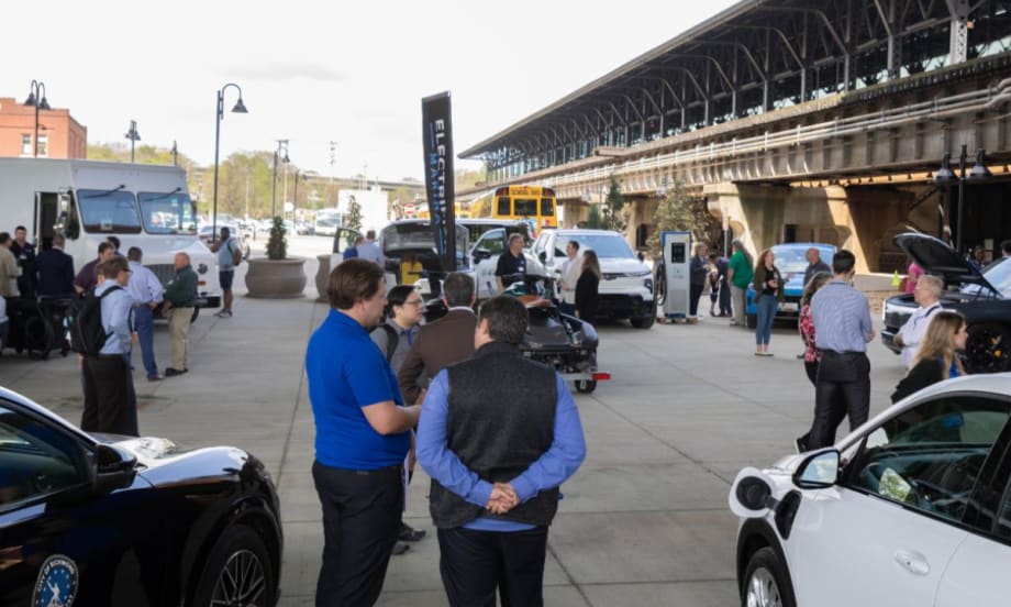 Image of the outdoor vehicle expo at Virginia Clean Cities' Rally at Richmond event.